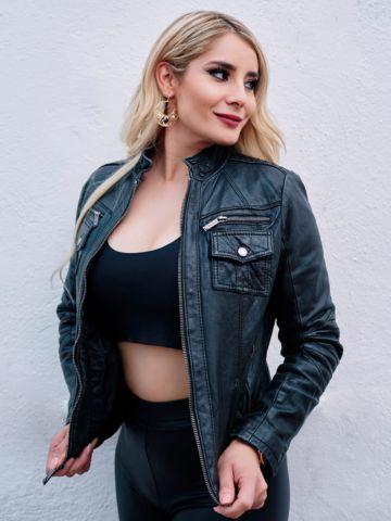 Elisa Valadez 3 Elisa Valadez 3